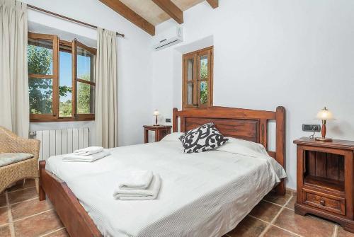 Alcudia Villa Sleeps 6 Air Con Wifi