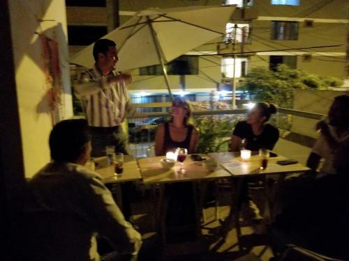 Hostal Malu House For Travelers And Backpackers