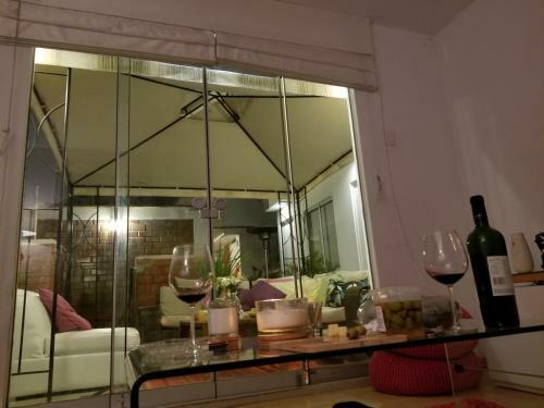 Hostal Malu House For Travelers And Backpackers