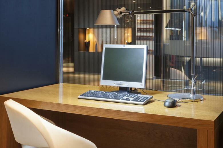 AC Hotel Gij�n By Marriott