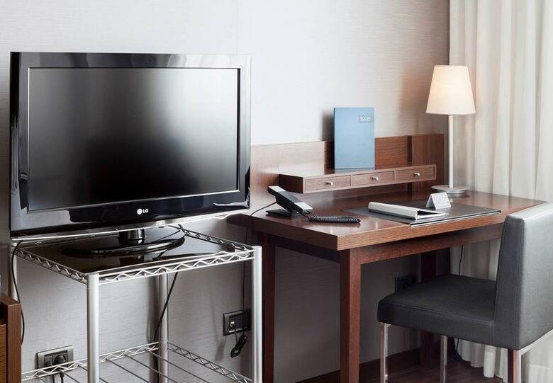 AC Hotel Gij�n By Marriott