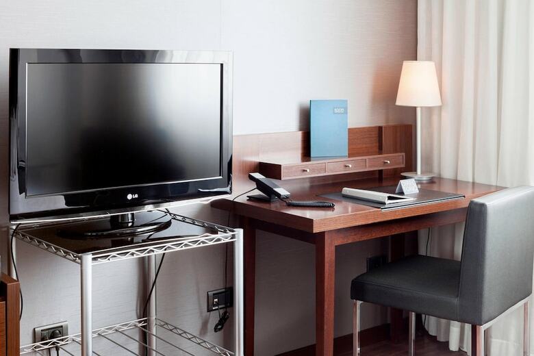 AC Hotel Gij�n By Marriott