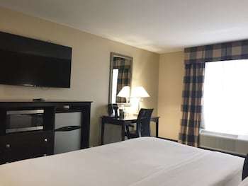 Holiday Inn Express Hotel & Suites Elizabethtown