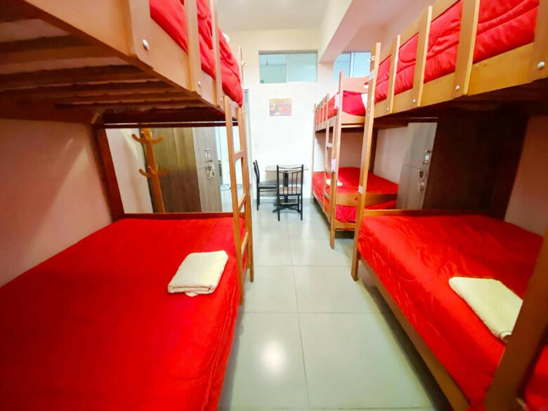 Albergue Lima House