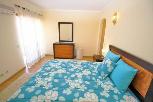 Topfloor Apartment With Exclusive Sea View