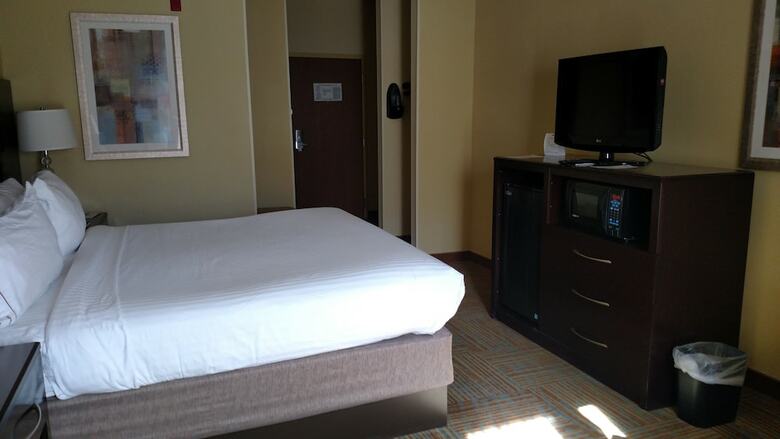 Holiday Inn Express Hotel & Suites Perry