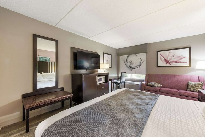 Best Western Greensboro Airport Hotel