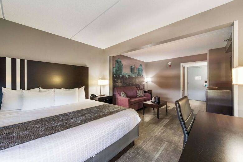 Best Western Greensboro Airport Hotel