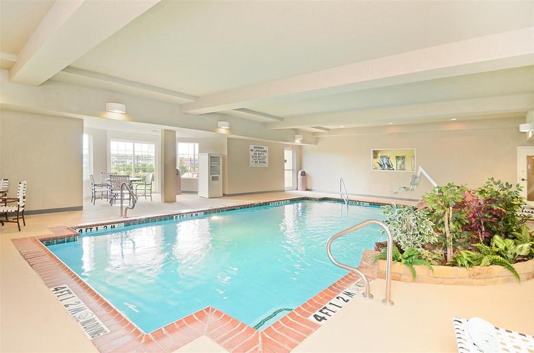 Hotel Best Western Monica Royale Inn  Suites