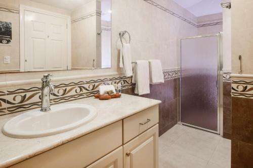 Apartamento El Cantil Condos By Rentals Your Way