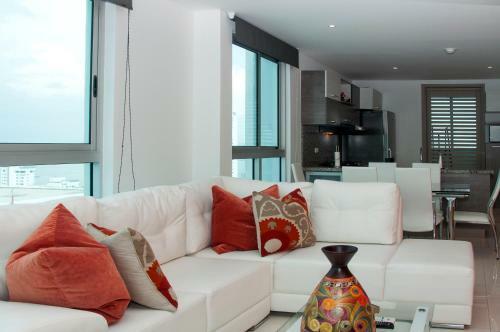 Apartamento Stunning 3 Bedroom Luxury Apt On The Beach