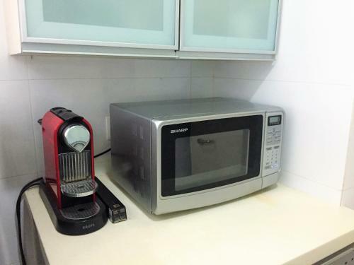 Condo Apartmt With Pool/gym-minwalk To 3 Mrt