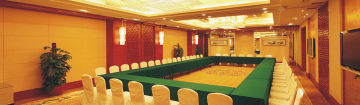 Poly White Rose Hotel