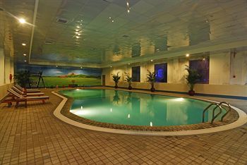 Poly White Rose Hotel