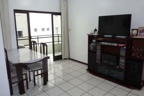 Apartamento Ap. Central 02 Qtos Baln. Cambori� Sc