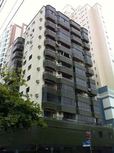 Apartamento Ap. Central 02 Qtos Baln. Cambori� Sc