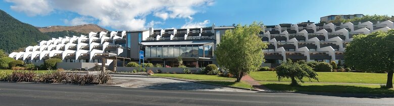 Copthorne Hotel & Apartments Queenstown Lakeview