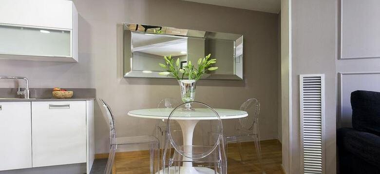 Apartamentos Splendom Suites