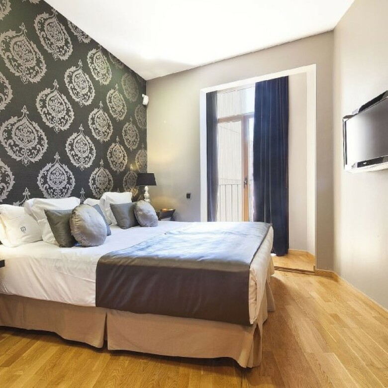 Apartamentos Splendom Suites