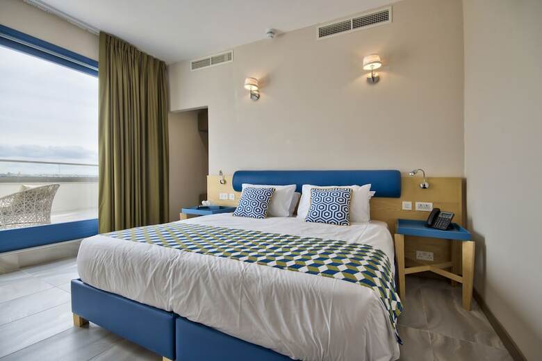 Hotel The British Suites
