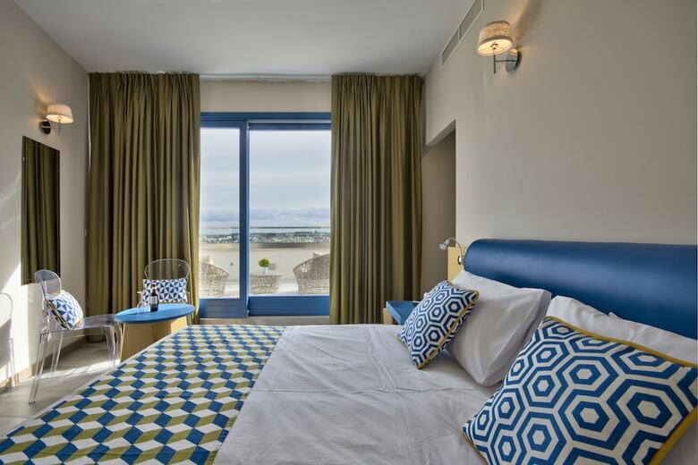 Hotel The British Suites