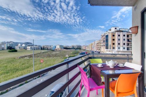 Modern Apartment In Qawra, St Paul's Bay