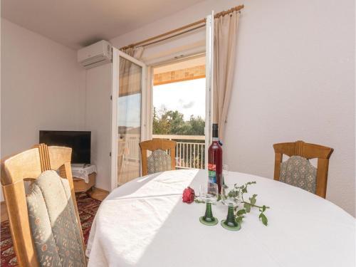 Two-bedroom Apartment In Biograd Na Moru