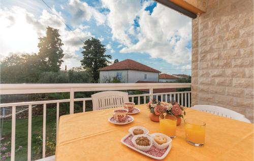 Two-bedroom Apartment In Biograd Na Moru