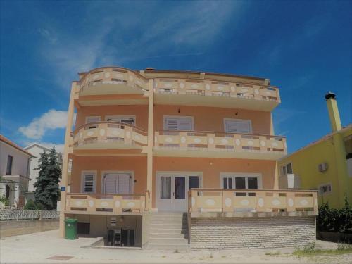 Hostal Triple Room Biograd Na Moru 13281i