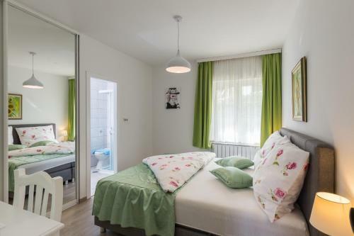 Apartment Orange Tree