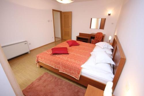 Apartment Cres 7985f
