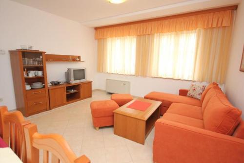 Apartment Cres 7985f