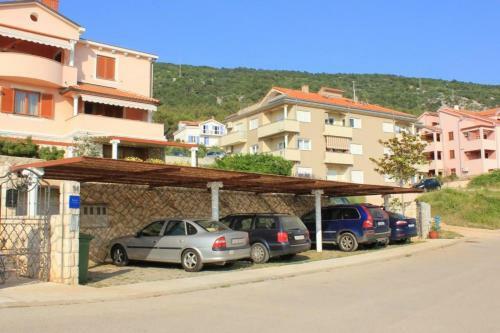 Apartment Cres 7985b