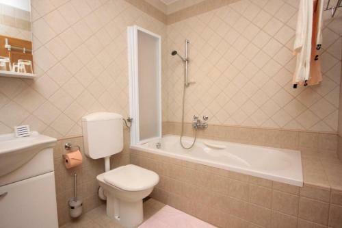 Apartment Cres 7985c
