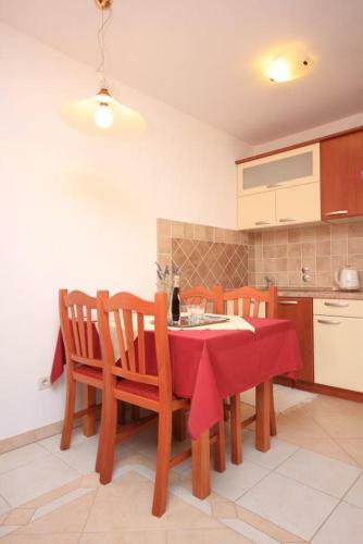 Apartment Cres 7985c