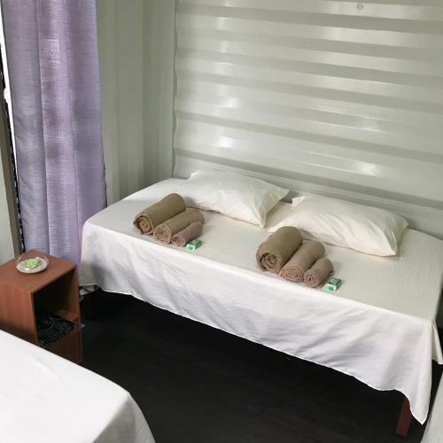 Hostal Arcons Turr�cares