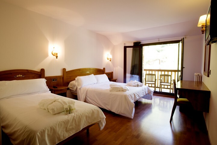 Hotel Aj Niunit