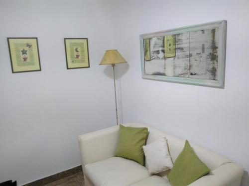 Apartamento Estudio En Edificio Olag�e