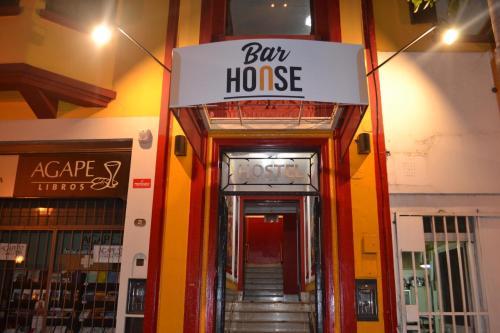 Hostel Bar House