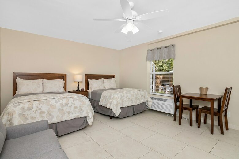 Hotel Fairways Resort