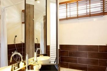 Hotel Al's Laemson