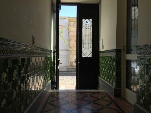 Bed & Breakfast La Casona Hotel -raul Alfonsin-