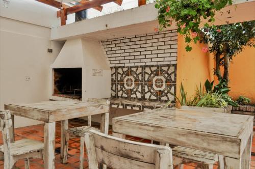 Bed & Breakfast La Casona Hotel -raul Alfonsin-
