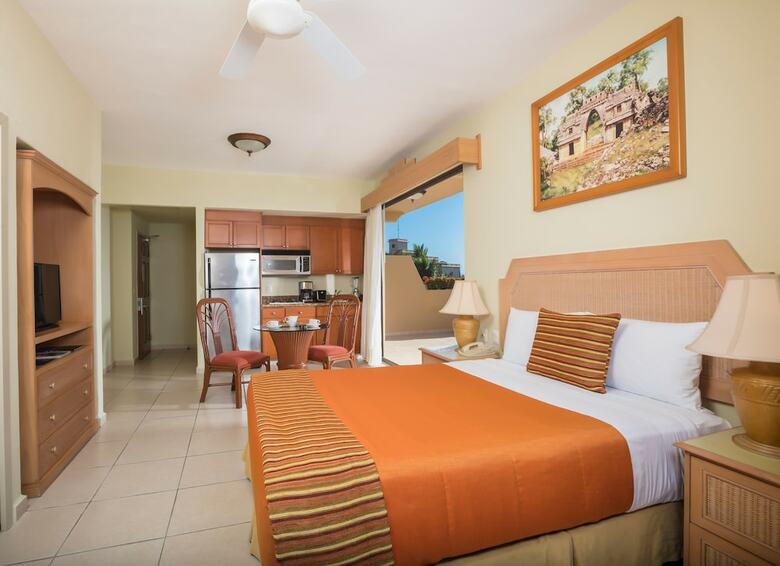 Hotel Paradise Village Beach Resort And Spa