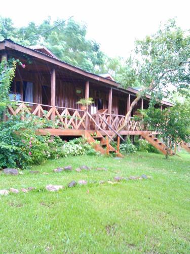 Lodge Aires Del Monte