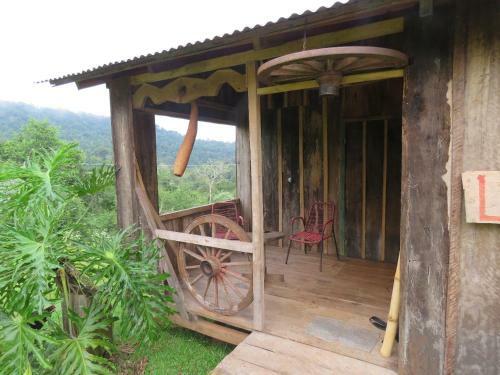 Lodge Mocona Alambique