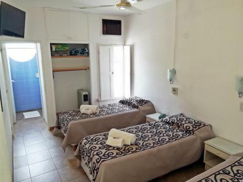Hostal Del Lago Hotel