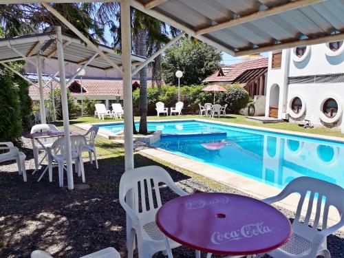 Hostal Del Lago Hotel