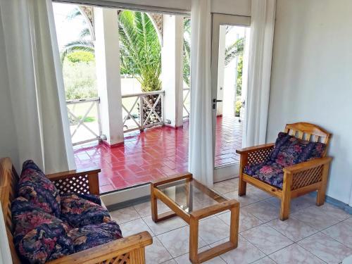Hostal Del Lago Hotel