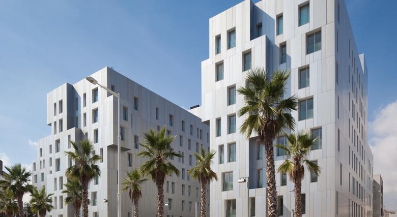 Apartamentos Lugaris Beach